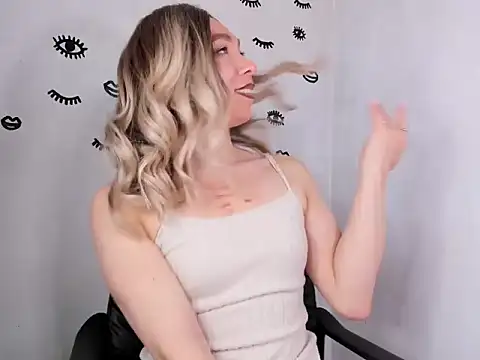 victoria qq online show from November 11, 6:52 pm