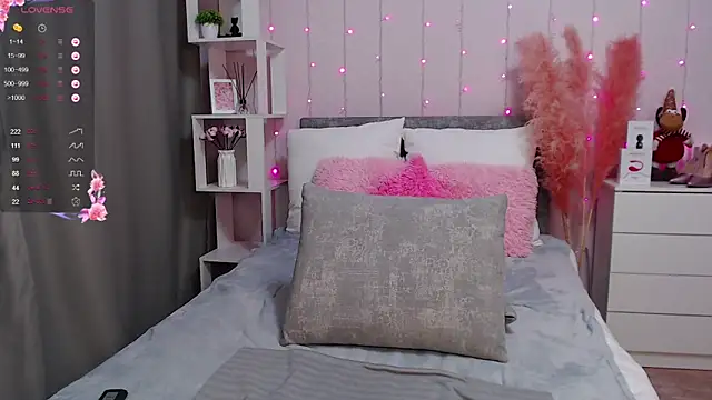 PornoGirlX online show from February 4, 7:51 am