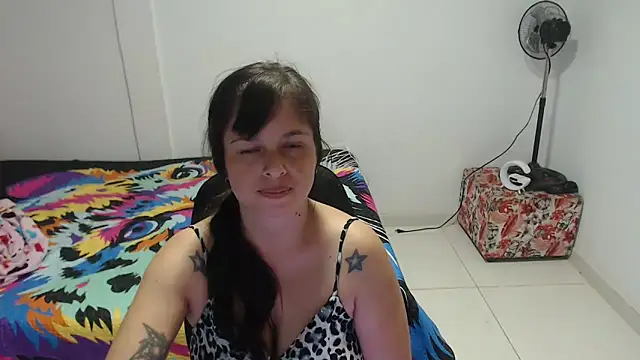 Aliciaheart online show from May 16, 5:04 am