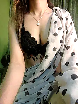 Snapshot of seductivegirl55 chatting on April 20, 4:32 pm seductivegirl55 online show from April 20, 4:32 pm