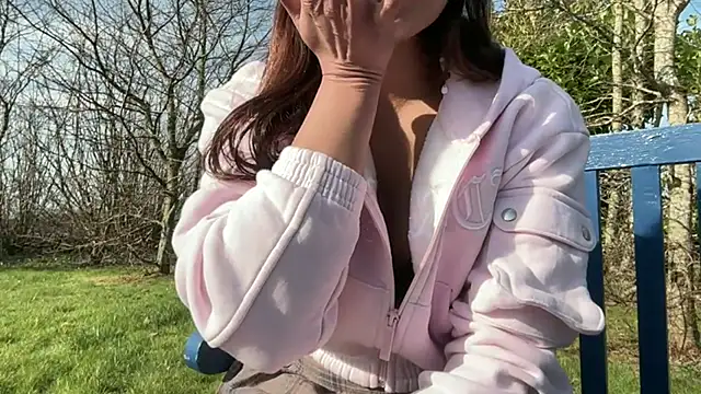 winterforu online show from March 9, 2:10 pm