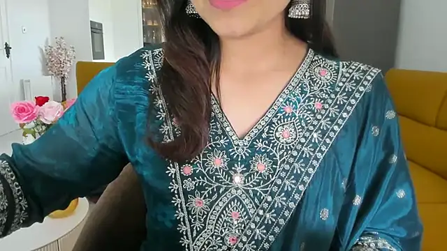 winterforu online show from June 3, 2:33 pm