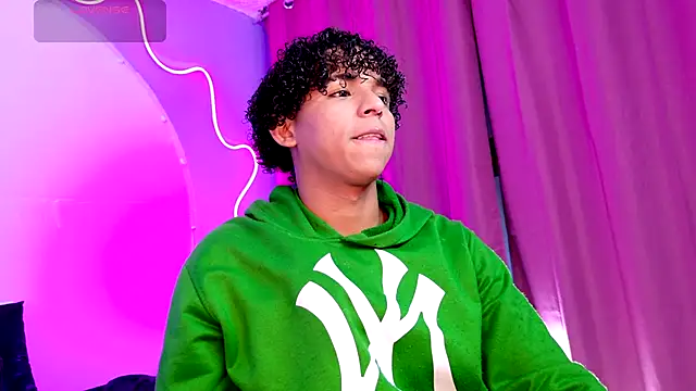 Noah Smith04 online show from December 2, 2:34 pm