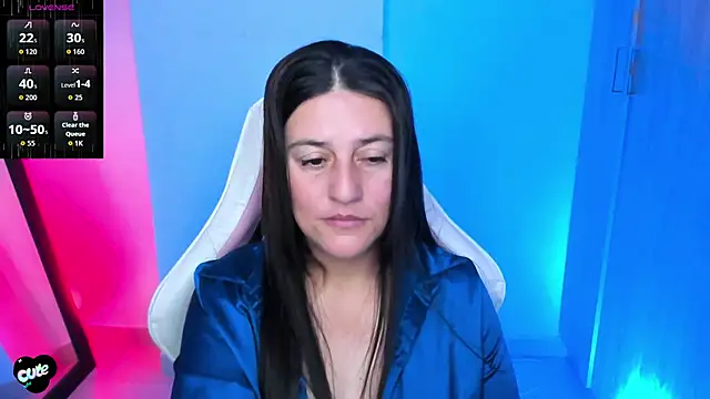 Snapshot of Saskyaa chatting on January 17, 1:32 am Saskyaa online show from January 17, 1:32 am