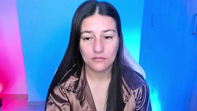 Snapshot of Saskyaa chatting on January 17, 1:38 pm Saskyaa online show from January 17, 1:38 pm