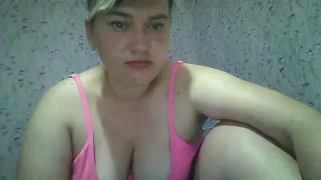 HollyLaBerry online show from July 3, 7:26 am