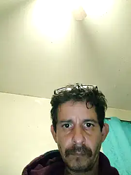 Snapshot of LongDickZee562 chatting on January 4, 12:05 pm LongDickZee562 online show from January 4, 12:05 pm