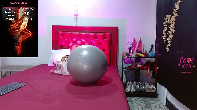 cleopatraa online show from January 24, 7:18 pm