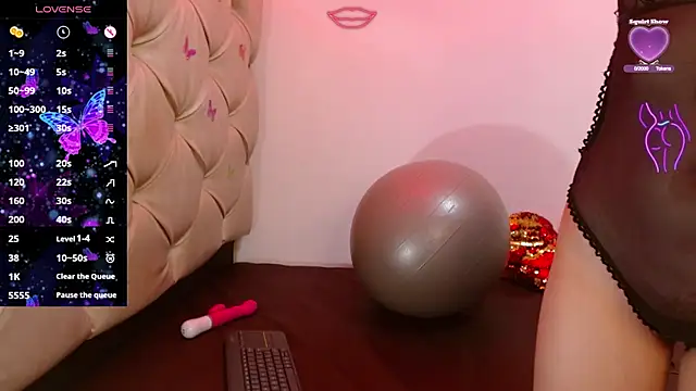 cleopatraa online show from September 12, 6:19 pm