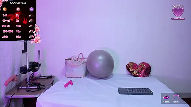 cleopatraa online show from November 6, 8:21 pm