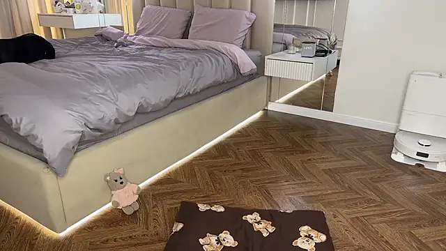 Elsa Ice online show from October 13, 8:47 am