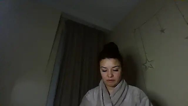 Linusya online show from February 1, 3:21 pm