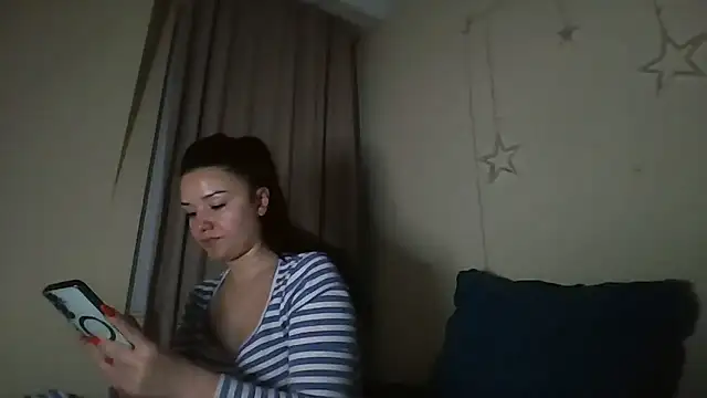 Linusya online show from February 23, 5:10 pm