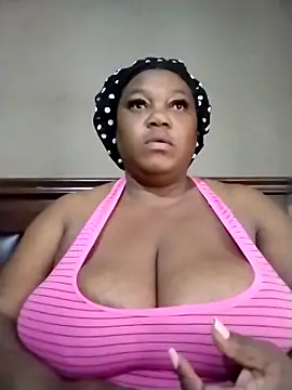 MATUREBUSSTY online show from November 2, 3:53 am