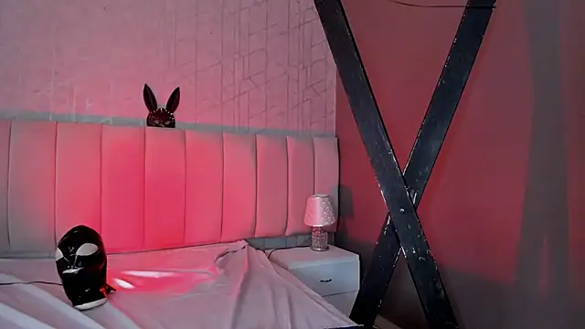 Alana Jones  online show from December 18, 6:46 pm