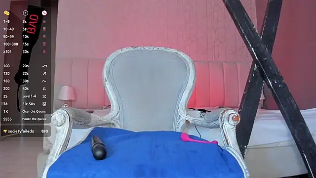 Alana Jones  online show from December 19, 3:30 pm