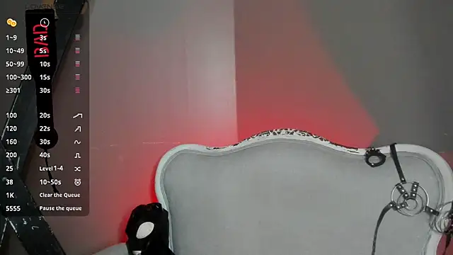 Alana Jones  online show from January 3, 3:33 pm