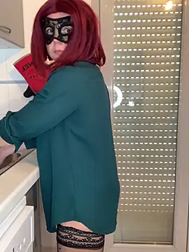 la petite prunette69 online show from March 7, 12:23 pm