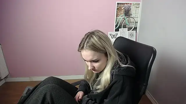 viktoria lovely online show from December 27, 9:50 am