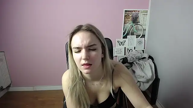 viktoria lovely online show from January 17, 6:36 am