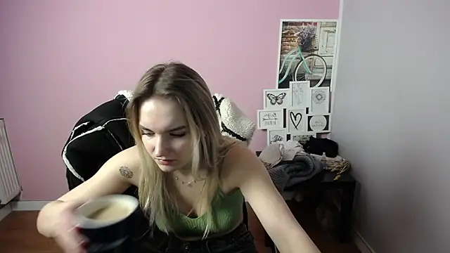 viktoria lovely online show from March 3, 11:11 am