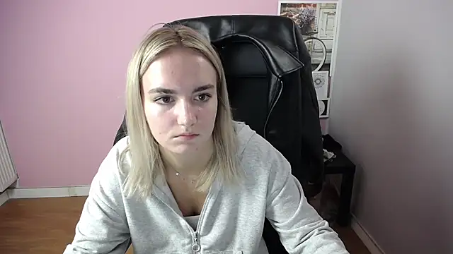 viktoria lovely online show from October 29, 8:49 am