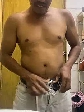 negro15cm17 online show from February 17, 1:21 pm