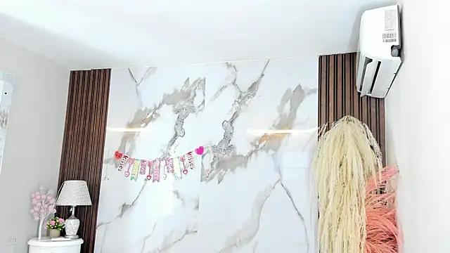 aidaadams online show from February 14, 6:19 pm