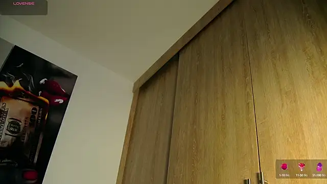 aidaadams online show from September 21, 9:44 am