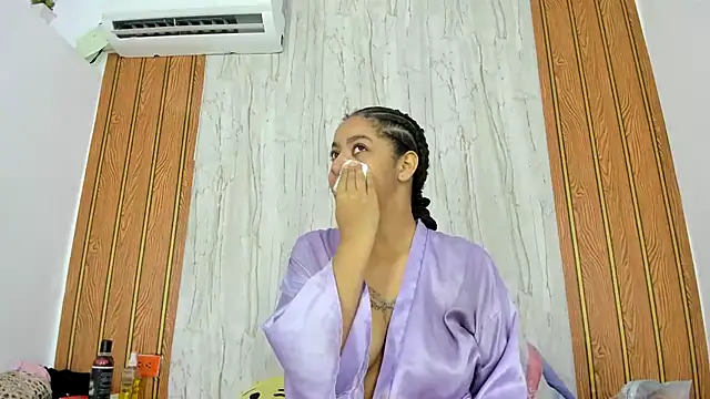 Alika01 online show from October 7, 1:52 pm