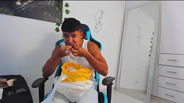 Bray Kevin online show from March 2, 7:45 pm