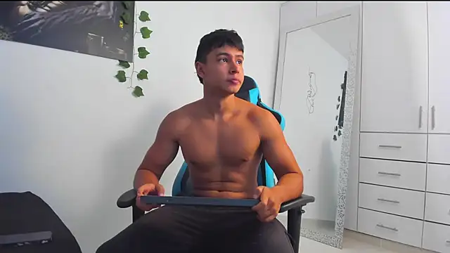 Bray Kevin online show from March 6, 6:16 pm