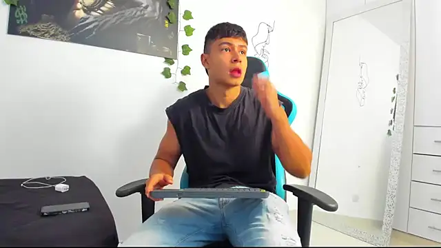 Bray Kevin online show from March 15, 4:43 pm