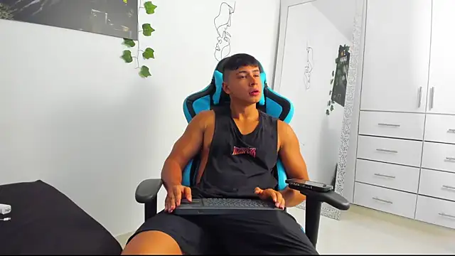 Bray Kevin online show from March 23, 12:15 am