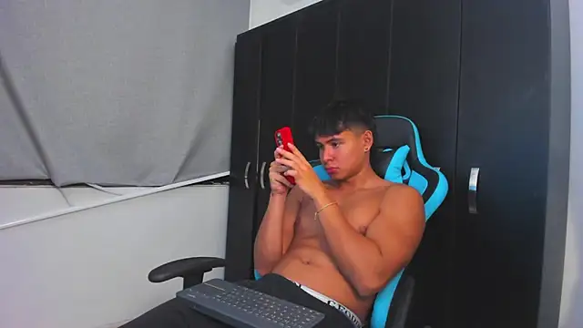 Bray Kevin online show from November 22, 3:05 am