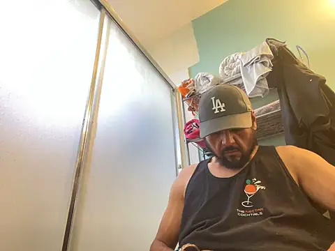 Snapshot of MrDickUdown24_7 chatting on December 5, 5:28 pm MrDickUdown24 7 online show from December 5, 5:28 pm