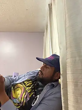 Snapshot of MrDickUdown24_7 chatting on October 14, 7:25 pm MrDickUdown24 7 online show from October 14, 7:25 pm