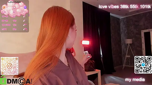 Snapshot of Tracy-Taylor chatting on September 27, 8:19 am Tracy-Taylor online show from September 27, 8:19 am