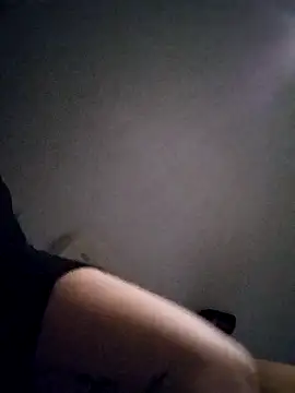 Snapshot of Blueeyesoulsnatcher chatting on October 22, 10:26 am Blueeyesoulsnatcher online show from October 22, 10:26 am