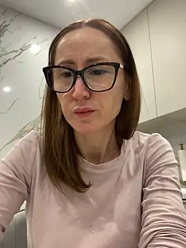 LauraDavis online show from March 5, 1:29 pm