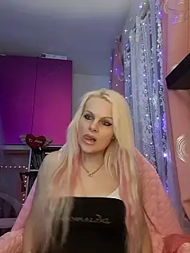 Snapshot of Angeldevilus chatting on December 13, 5:00 pm Angeldevilus online show from December 13, 5:00 pm