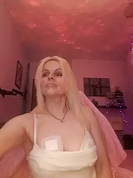 Snapshot of Angeldevilus chatting on September 12, 12:00 am Angeldevilus online show from September 12, 12:00 am