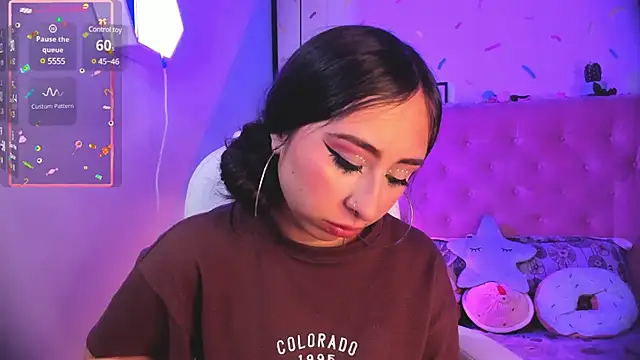 Snapshot of _cloe_martinez chatting on December 16, 9:41 pm cloe martinez online show from December 16, 9:41 pm