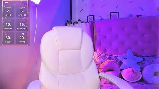 Snapshot of _cloe_martinez chatting on December 17, 12:45 am cloe martinez online show from December 17, 12:45 am