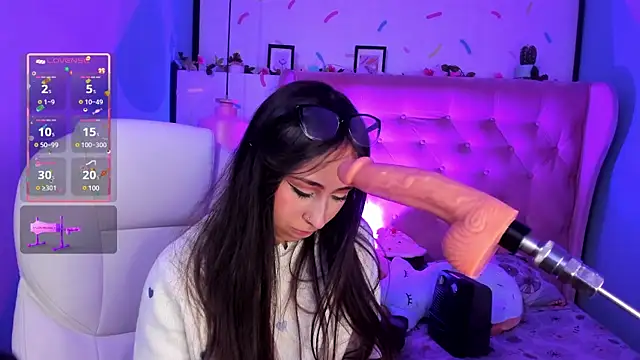 Snapshot of _cloe_martinez chatting on January 29, 2:09 am cloe martinez online show from January 29, 2:09 am