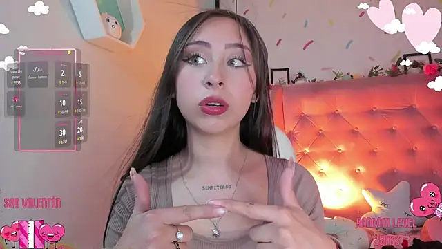 Snapshot of _cloe_martinez chatting on February 15, 8:33 pm cloe martinez online show from February 15, 8:33 pm