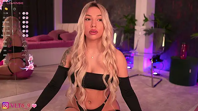 violettabunny03 online show from March 7, 10:54 pm