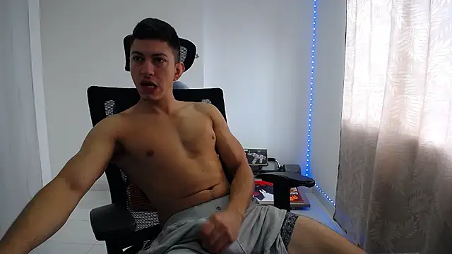 Snapshot of Iam_yourbabyprincess_XD chatting on December 7, 5:31 pm Iam yourbabyprincess XD online show from December 7, 5:31 pm