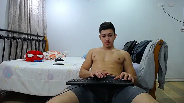 Snapshot of Iam_yourbabyprincess_XD chatting on February 6, 6:08 am Iam yourbabyprincess XD online show from February 6, 6:08 am