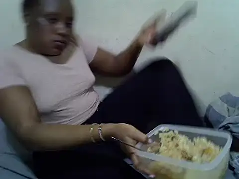 Snapshot of Crystal__Gee chatting on December 27, 7:14 pm Crystal  Gee online show from December 27, 7:14 pm